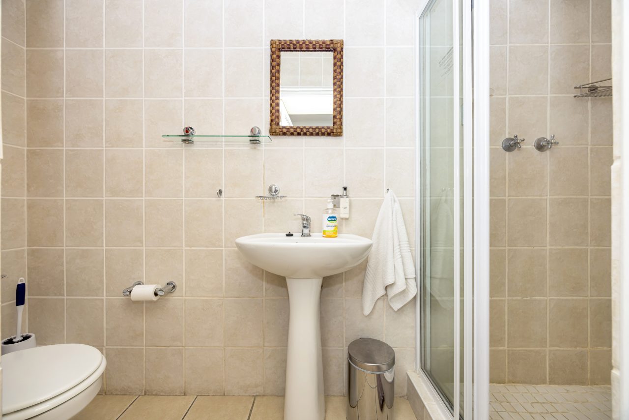 Orchid Luxury Double Suite at Secret Garden Guesthouse