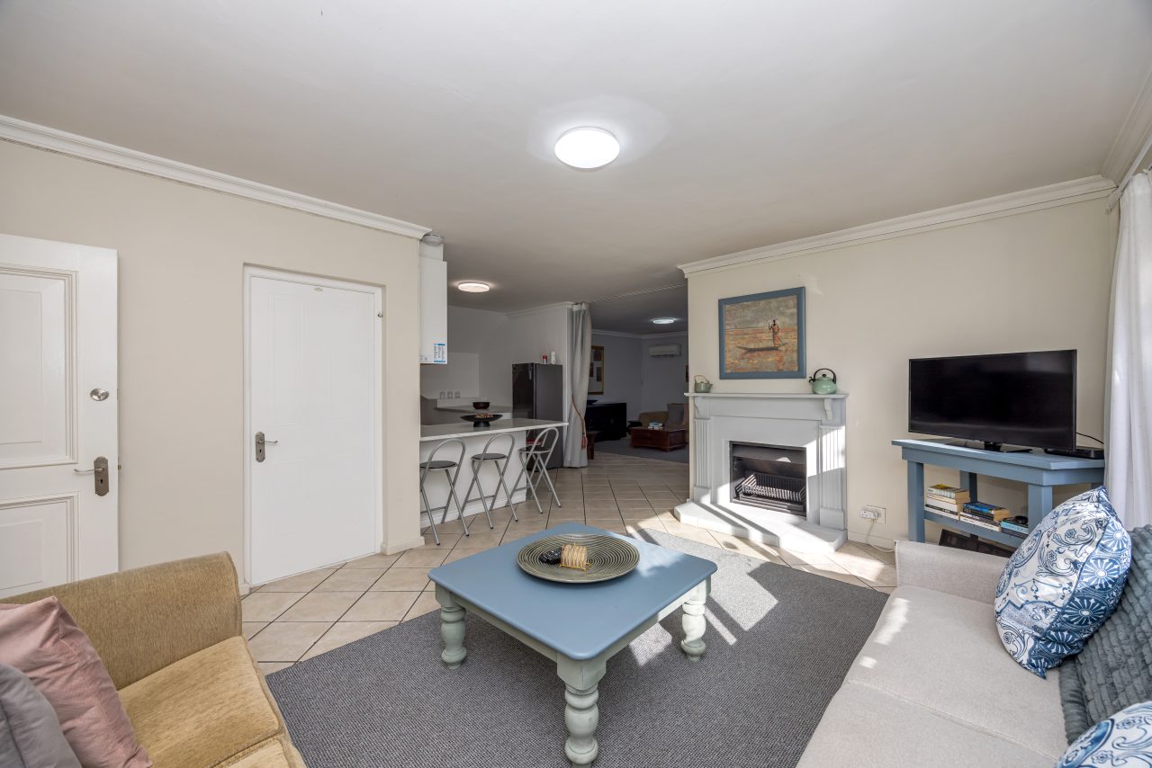 Rose Luxury Family Apartment at Secret Garden Guesthouse