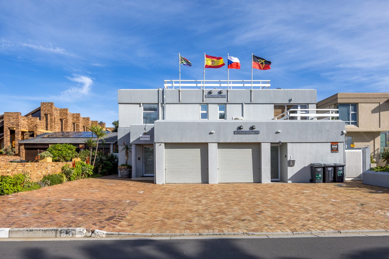 Secret Garden Guesthouse in Bloubergstrand